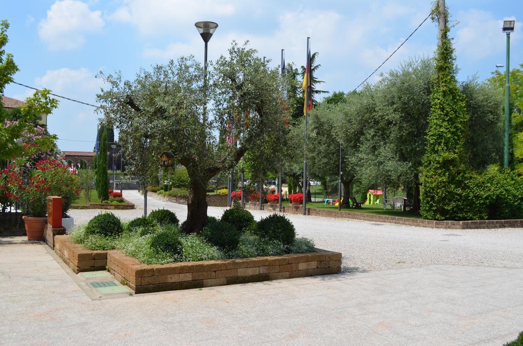 Hotel Olioso Peschiera del Garda Exteriér fotografie